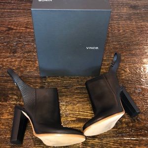 Vince black heels size 10 BRAND NEW